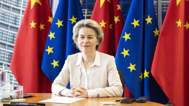 Ursula von der Leyen, durante la última videocumbre con China en diciembre de 2020