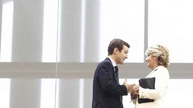 Esperanza Aguirre, expresidenta de Madrid, junto al líder del PP, Pablo Casado, en una imagen de archivo. EP