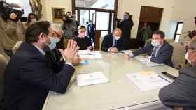 Imagen de la reunión entre el PP CLM y el Gobierno de García-Page.