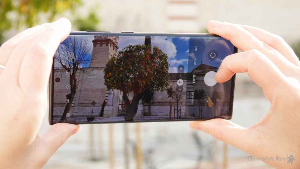 Samsung apuesta por lanzar un móvil sin teclas físicas