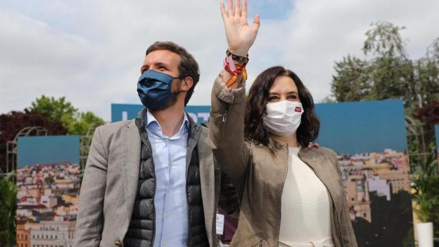 Pablo Casado e Isabel Díaz Ayuso, en la campaña castellanoleonesa.