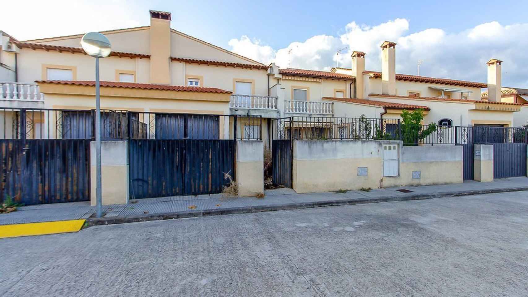 Robusto Buscar a tientas Faringe Ponen a la venta en Castilla-La Mancha 160 viviendas por menos de 310 euros  al mes