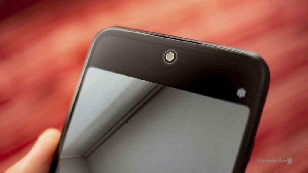 Cámara selfie del Motorola G71