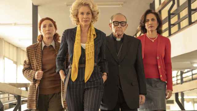 Netflix España anuncia ‘Fenómenas’, una comedia sobre fenómenos paranormales con Belén Rueda
