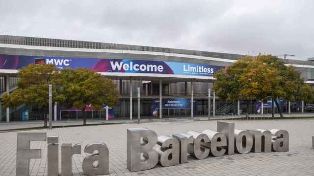 Exterior del pabellón del evento Mobile World Congress (MWC) en la Fira de Barcelona en febrero de 2020.
