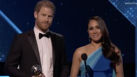 Meghan Markle y el príncipe Harry en los premios 'Naacp Image Awards'.