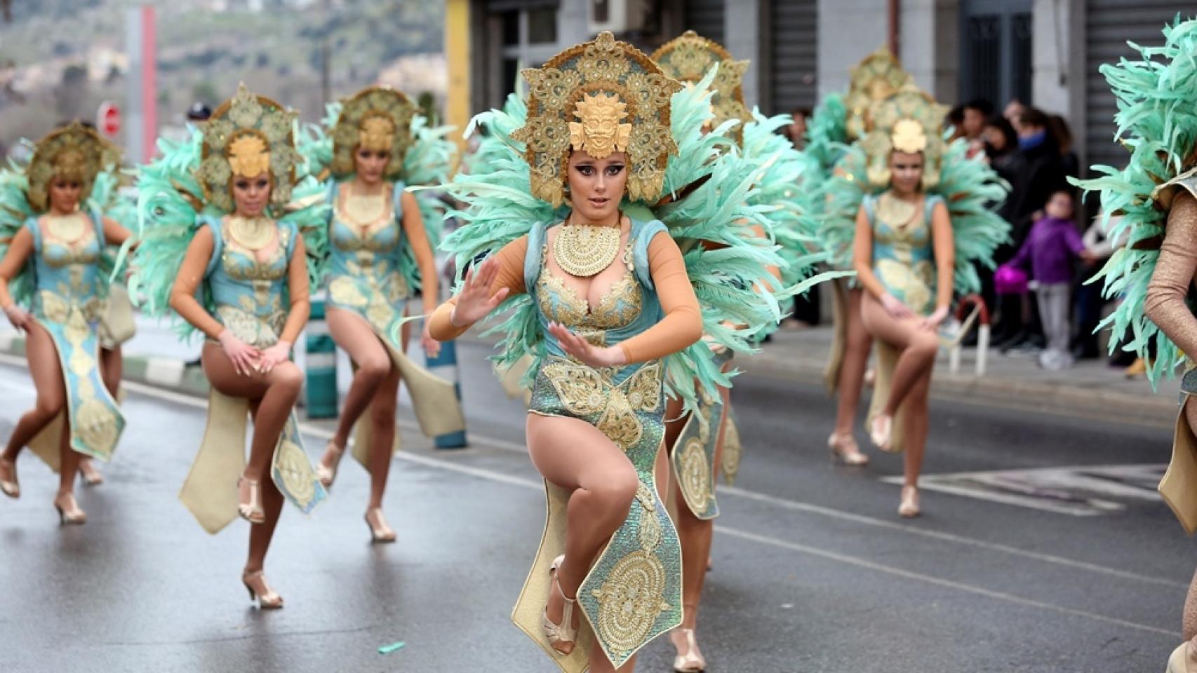 FOTOGALERÍA. El Carnaval de Toledo llena sus calles de colorido, alegría e imagnación