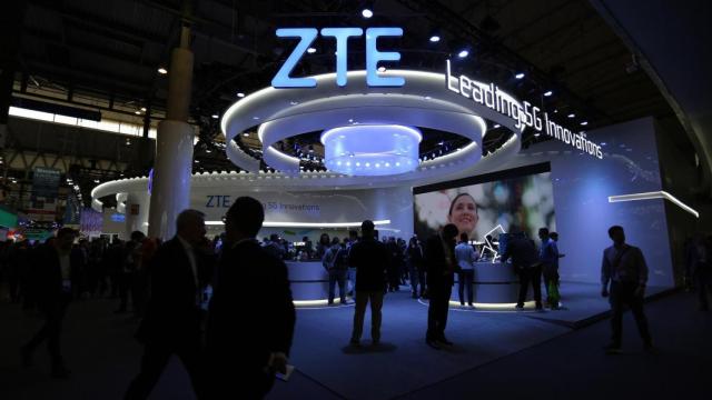 Nuevos ZTE Blade V40 que han sido presentados en MWC Barcelona