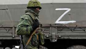 Las tropas prorrusas están desplegadas en las calles de Lugansk.