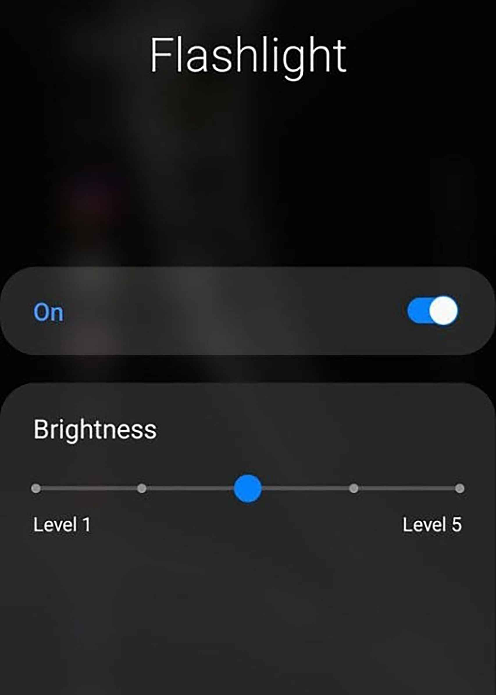 Ajuste de brillo de la linterna en Android 13