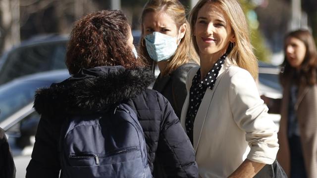 La diputada Cayetana Álvarez de Toledo llega a la Junta Directiva Nacional del PP.