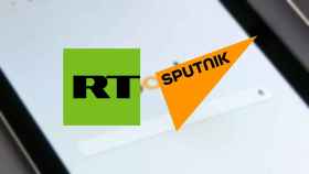 Logos de RT y Sputnik.
