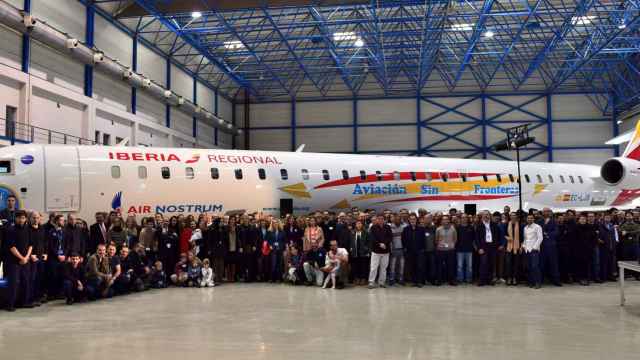 La aerolínea prepara una jornada de puertas abiertas en Alicante para buscar tripulantes de cabina.