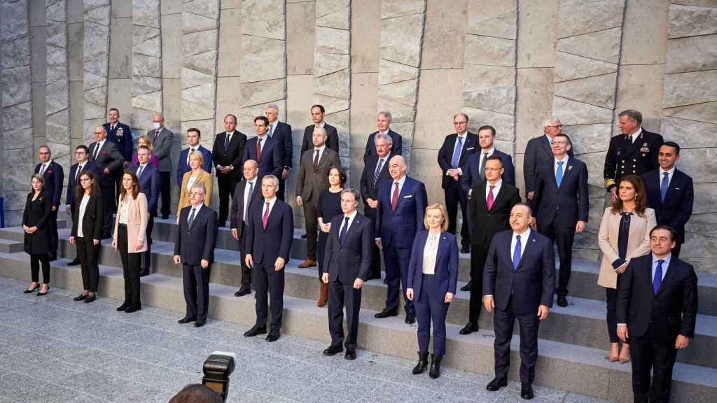 La foto de familia de la reunión de ministros de Exteriores de la OTAN de este viernes