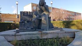 Monumento a Antonio de Nebrija en el Campus de Ciencias de la Universidad de Salamanca