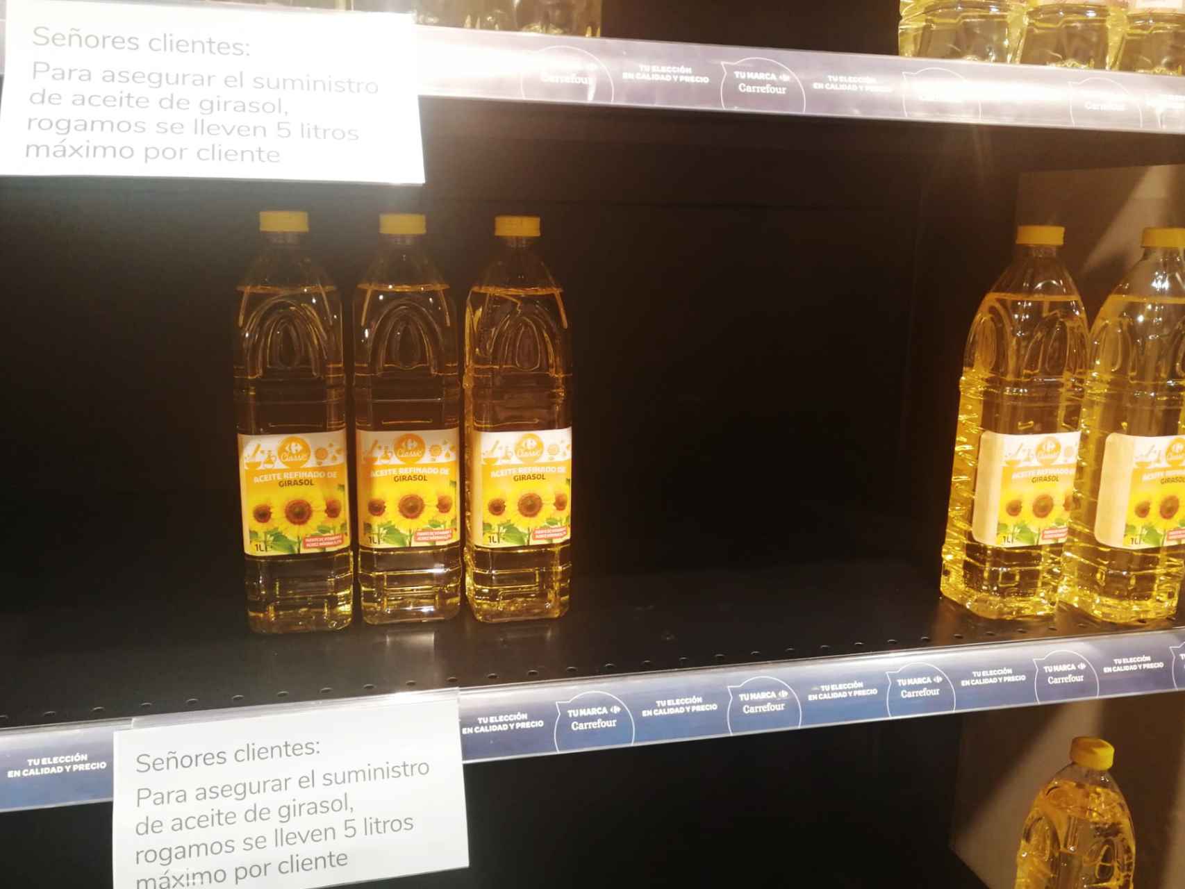 Encontrar aceite de girasol en los supermercados vallisoletanos: misión casi imposible por la guerra de Ucrania
