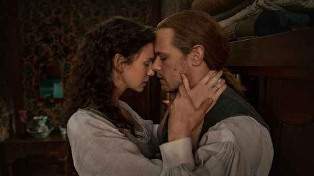 Crítica: 'Outlander', se avecina una gran tormenta para Claire y Jamie en la temporada 6.