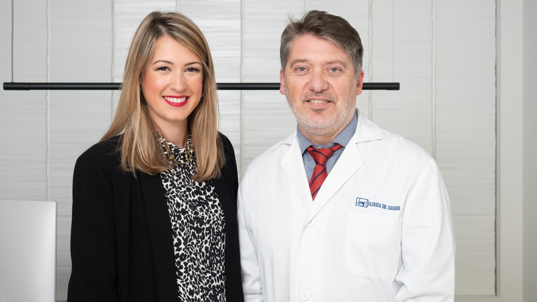 María Soledad Angulo junto al doctor Casado.