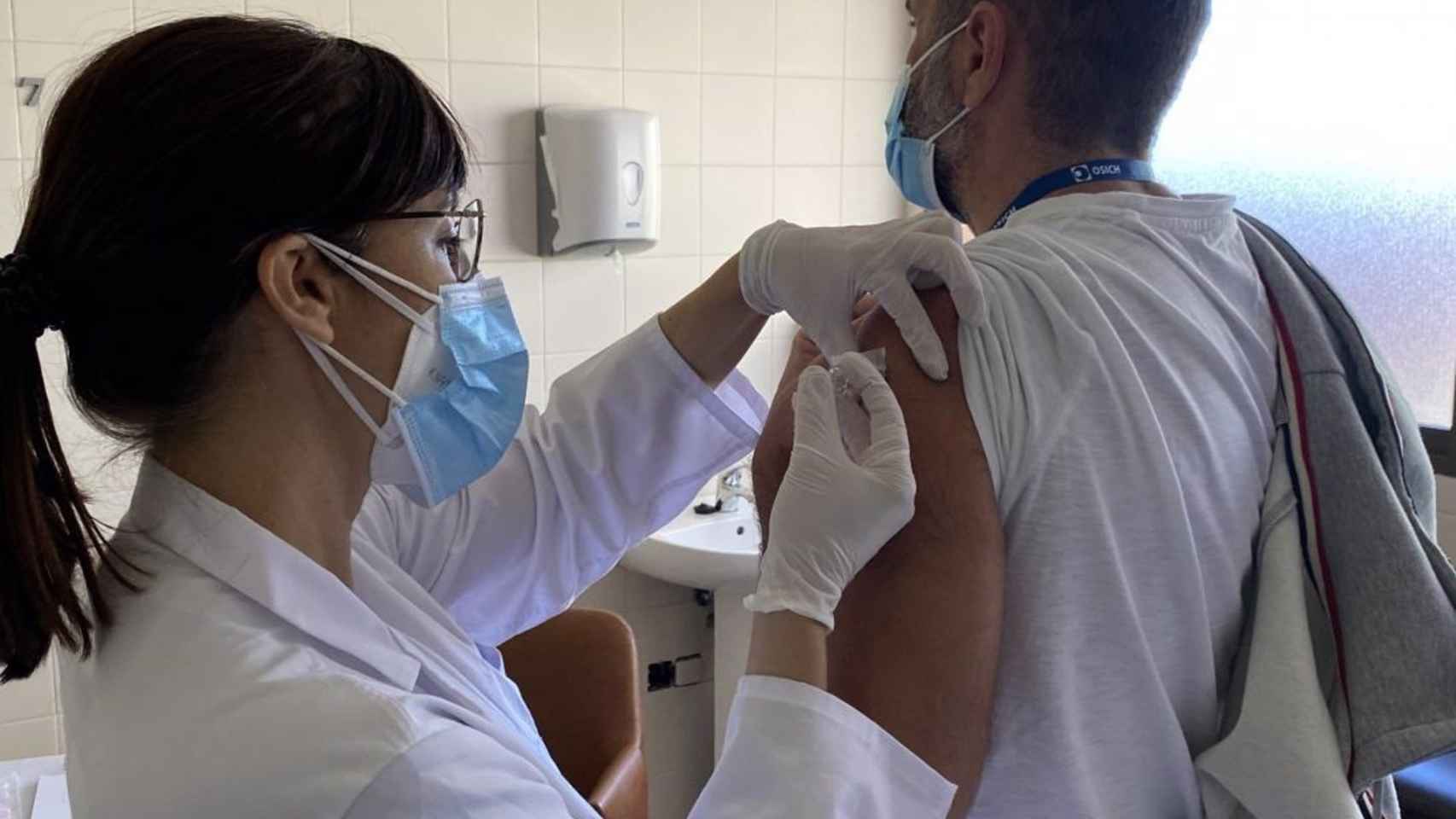 Administración de la vacuna de la gripe en Castilla-La Mancha.