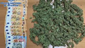 Detenido un joven que transportaba marihuana de Málaga a Melilla.