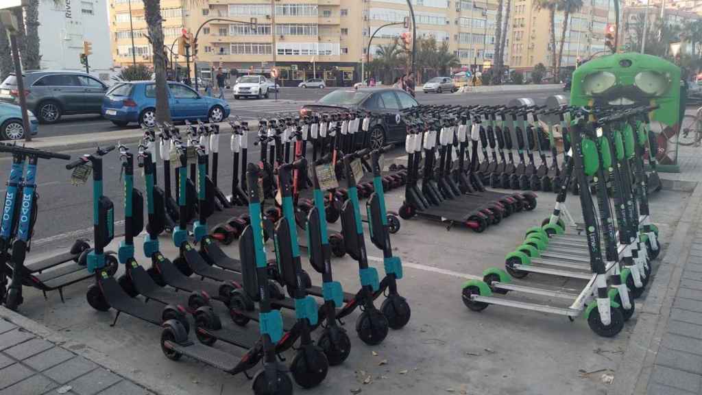 Uno de los aparcamientos para patinetes habilitado en Málaga.