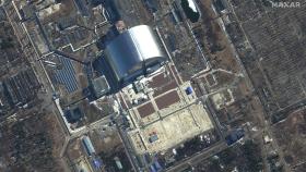 Una imagen satelital muestra una vista más cercana del sarcófago en Chernobyl, en medio de la invasión rusa de Ucrania, Ucrania, 10 de marzo de 2022. Imagen satelital ©2022 Maxar Technologies/Handout via REUTERS ATENCIÓN EDITORES: ESTA IMAGEN HA SIDO SUMINISTRADA POR UN TERCERO. CRÉDITO OBLIGATORIO. SIN REVENTAS. SIN ARCHIVOS. NO OBSCURE EL LOGOTIPO.