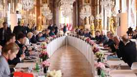Los líderes de la UE, durante su cumbre informal en Versalles este viernes