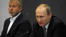 Roman Abramovich y Vladimir Putin, en una imagen de archivo