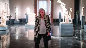 Mary Beard en la Sala de Esculturas  del Museo del Prado