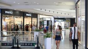 Imagen de archivo del interior del Centro Comercial Vialia, en Málaga.