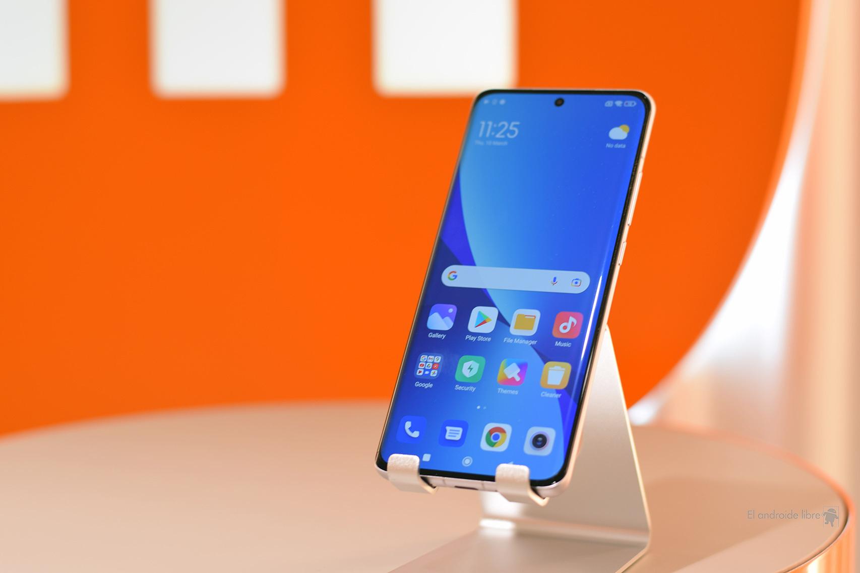 Los Xiaomi 12 y Xiaomi 12 Pro ya son oficiales: al asalto de la gama alta, Smartphones