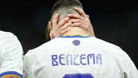 Karim Benzema, con el '9' a la espalda en su camiseta del Real Madrid