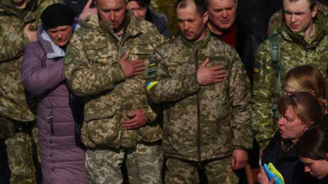 Funeral en Lviv (Ucrania) de soldados caídos tras un ataque ruso con cohetes.