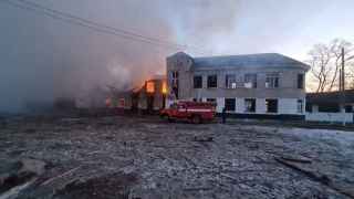 Imagen del centro educativo en la región de Járkov destruido por las fuerzas rusas este jueves.