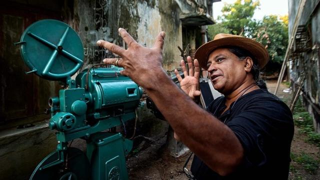 Pan Nalin en el rodaje de 'La última película'. Foto: Pragya Ram (CC BY-SA 4.0)