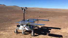 Prototipo del rover ExoMars realizando pruebas en Chile