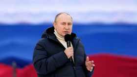 Vladimir Putin este viernes en un mitin en Moscú.