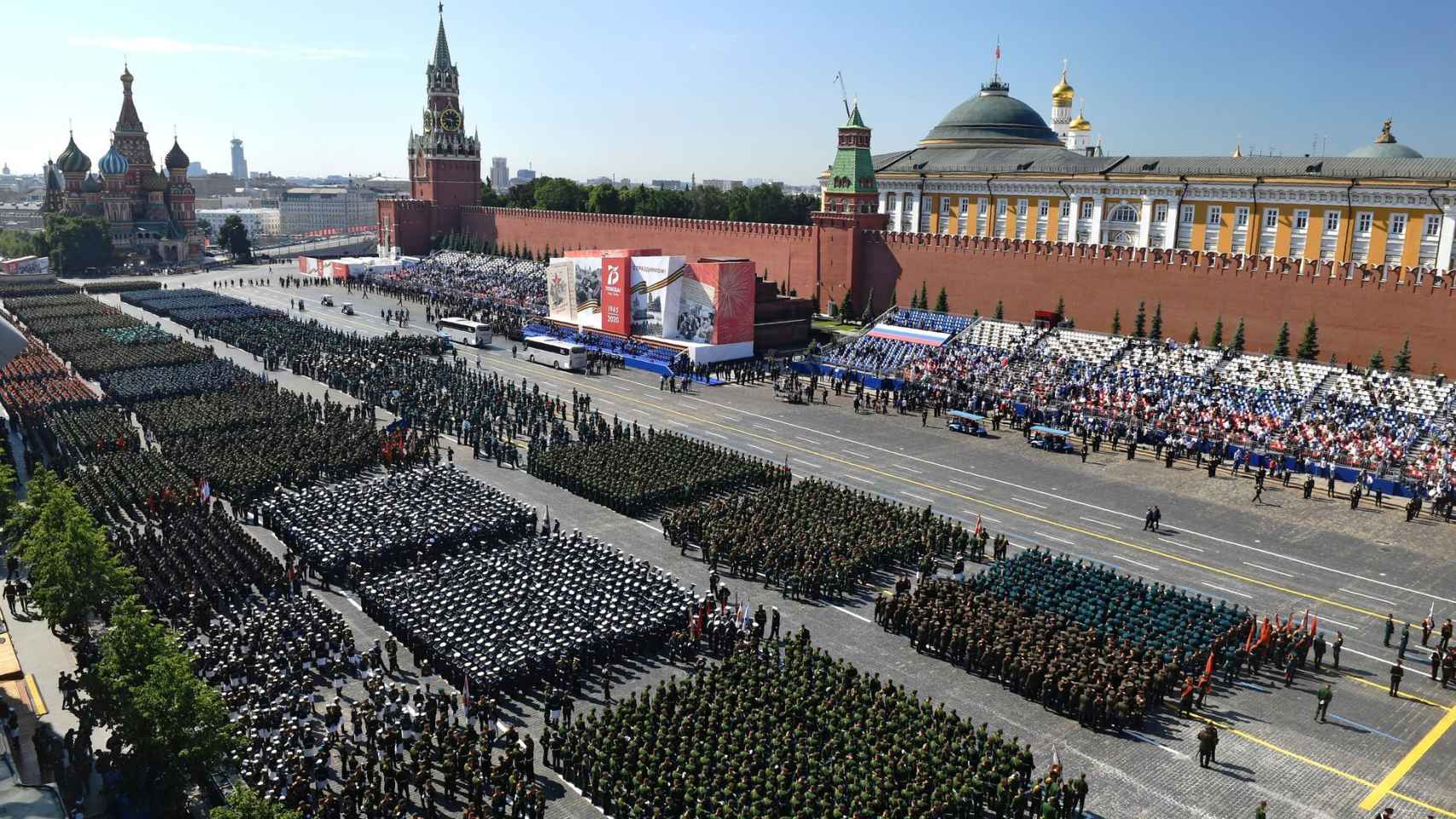 Desfile militar en la Plaza Roja de Moscú, conmemorando la victoria en la Segunda Guerra Mundial, el pasado 2020.