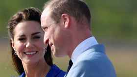 El príncipe Guillermo y Kate Middleton llegan a Belice.