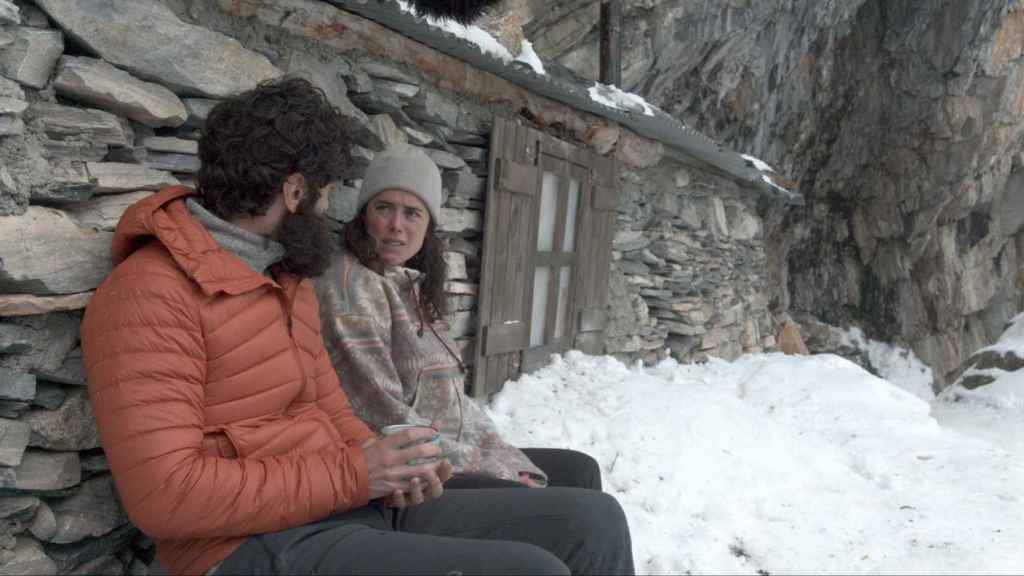 Javier Rey y Patricia López Arnaiz protagonizan el drama de aventuras 'La cima', aspirante a la Biznaga de Oro en Málaga.