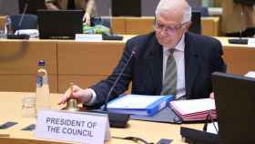 Josep Borrell usa la campana para dar inicio a la reunión de ministros de Exteriores de la UE de este lunes