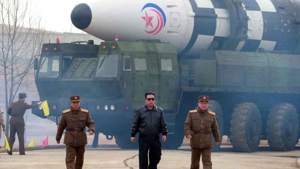Kim Jong Un, antes del lanzamiento del misil