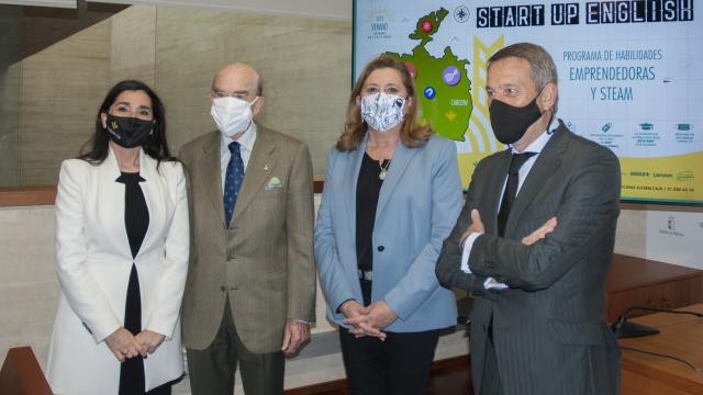 Carla Avilés, directora general de la Fundación Globalcaja HXXII, Rafael Torres, Rosa Ana Rodríguez y Carlos Jiménez. Foto: Fundación Globalcaja.