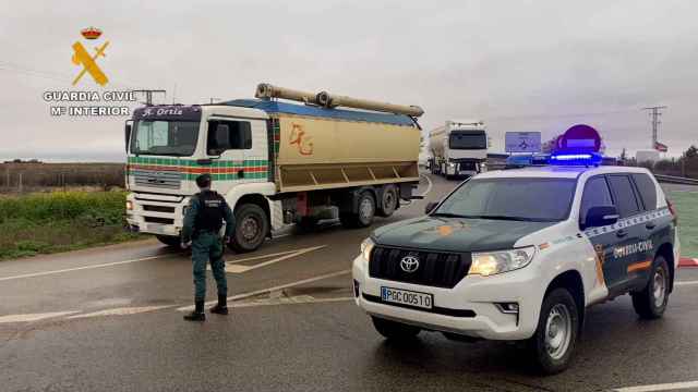 La Guardia Civil a 115 camiones para abastecer a las ganaderías de Castilla-La Mancha