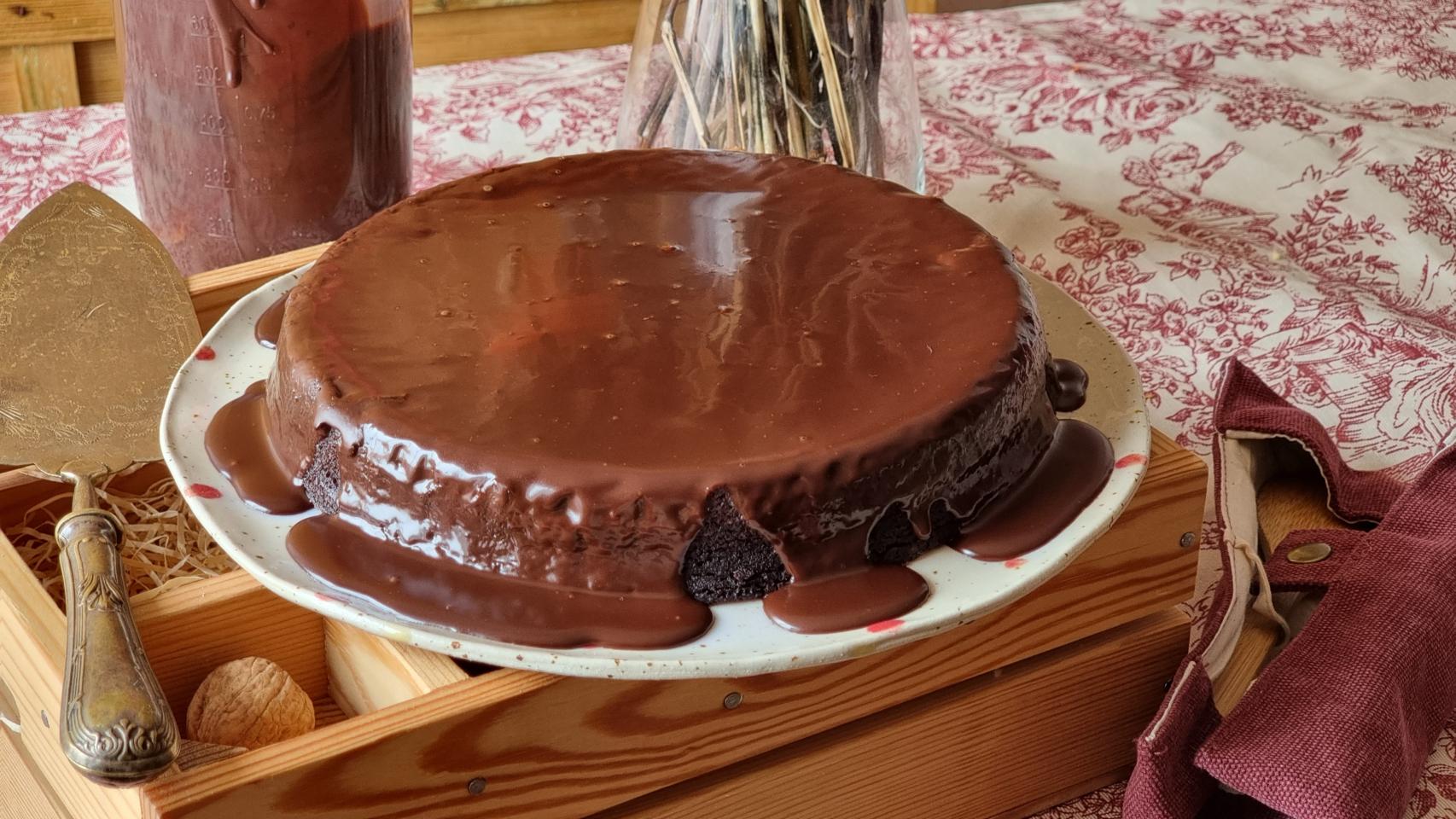 Pastel de chocolate en el microondas, una receta de tarta sin horno en 10  minutos