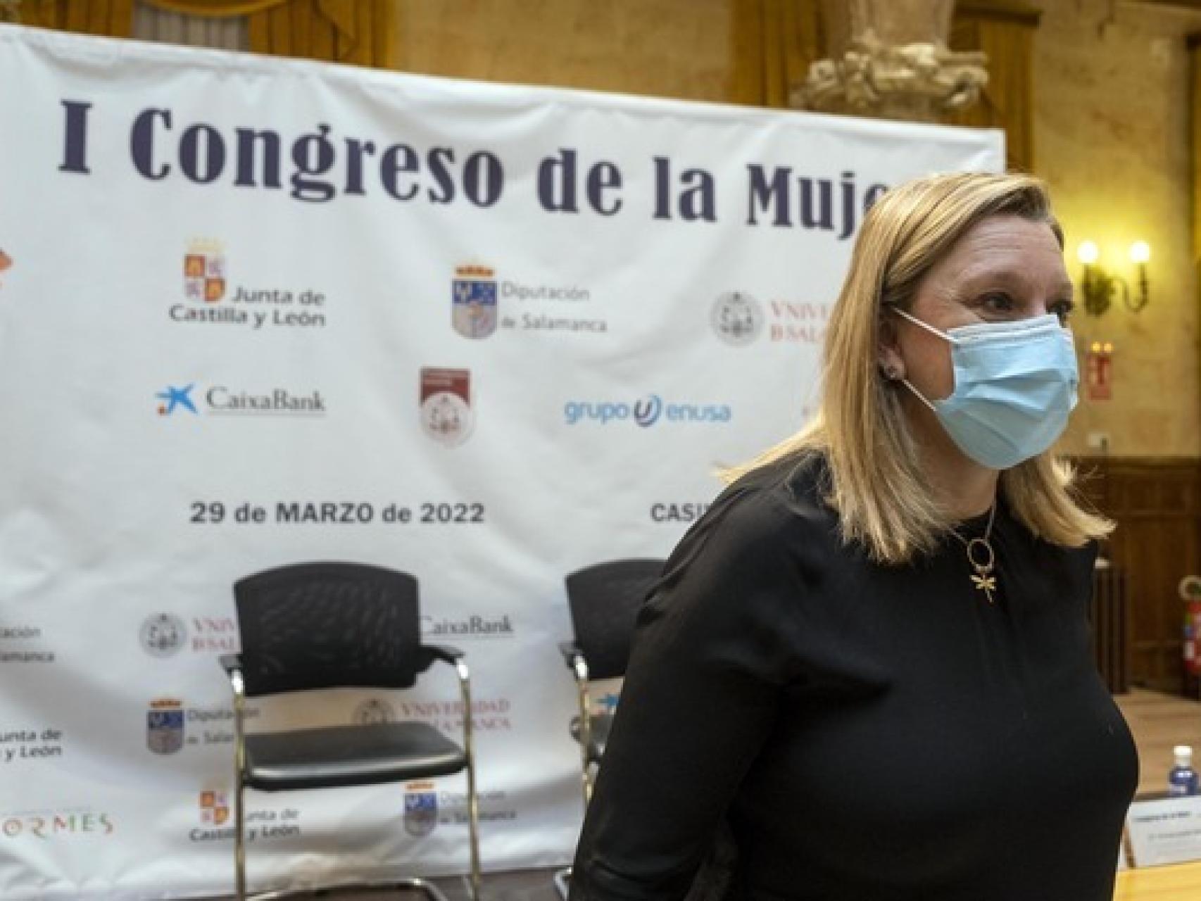 La consejera de Familia en funciones, Isabel Blanco, durante el Congreso de este martes en Salamanca / ICAL