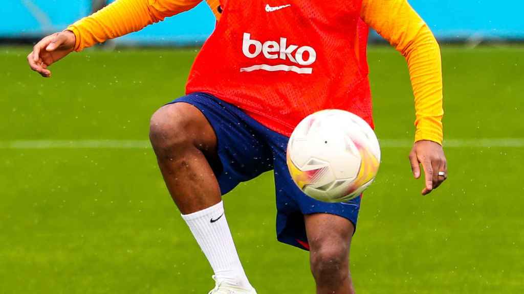 Ansu Fati, en un entrenamiento del Barcelona