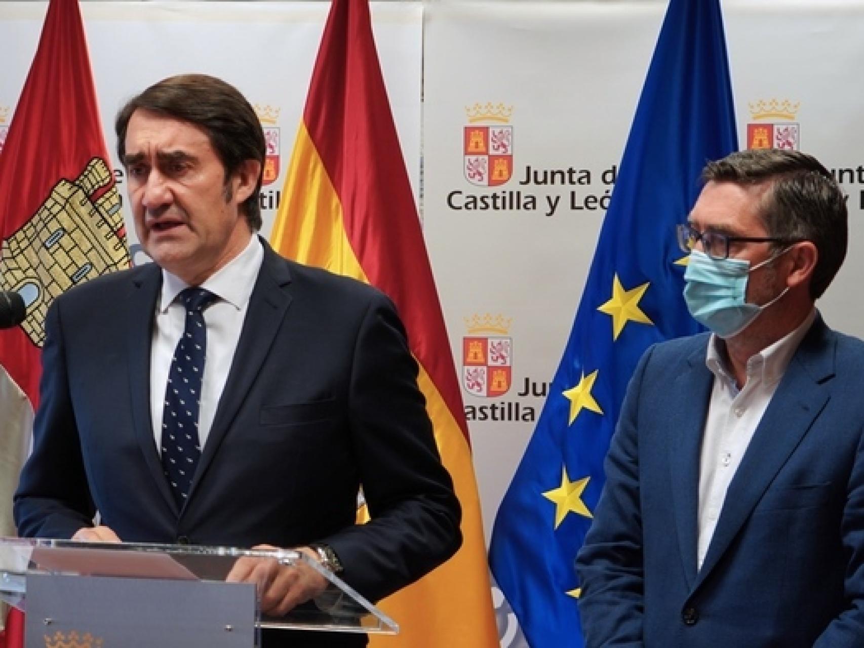 El consejero de Fomento en funciones, Juan Carlos Suárez-Quiñones, durante la rueda de prensa celebrada este miércoles.