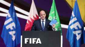 Gianni Infantino dando un discurso en un congreso de la FIFA