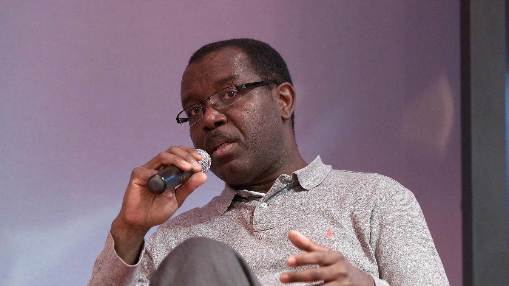 El escritor LouisPhilippe Dalembert se alza con el Premio Goncourt de